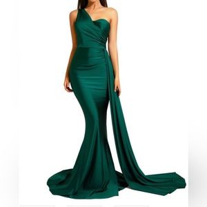 Portia & Scarlet Emerald Green Dress. Style PS6321